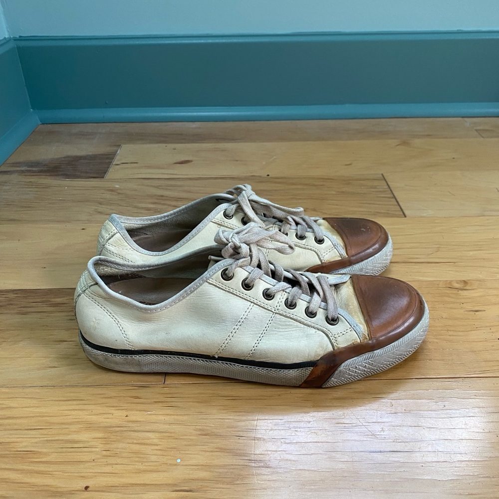 FRYE converse sneaker size 9